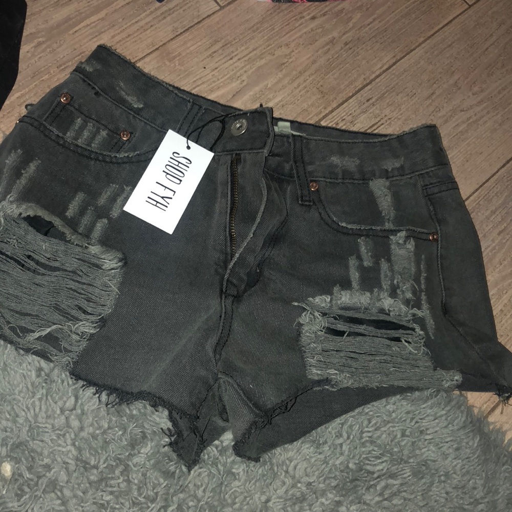 Free Your Heart Shorts